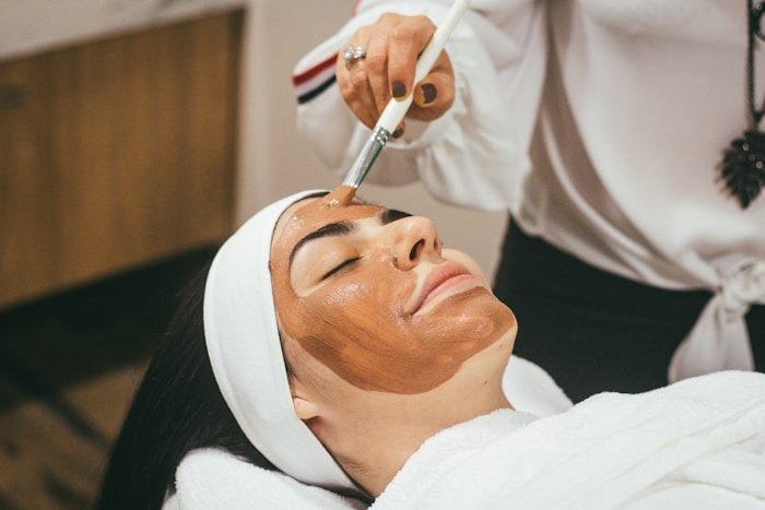 عناية بالبشرة والجمال